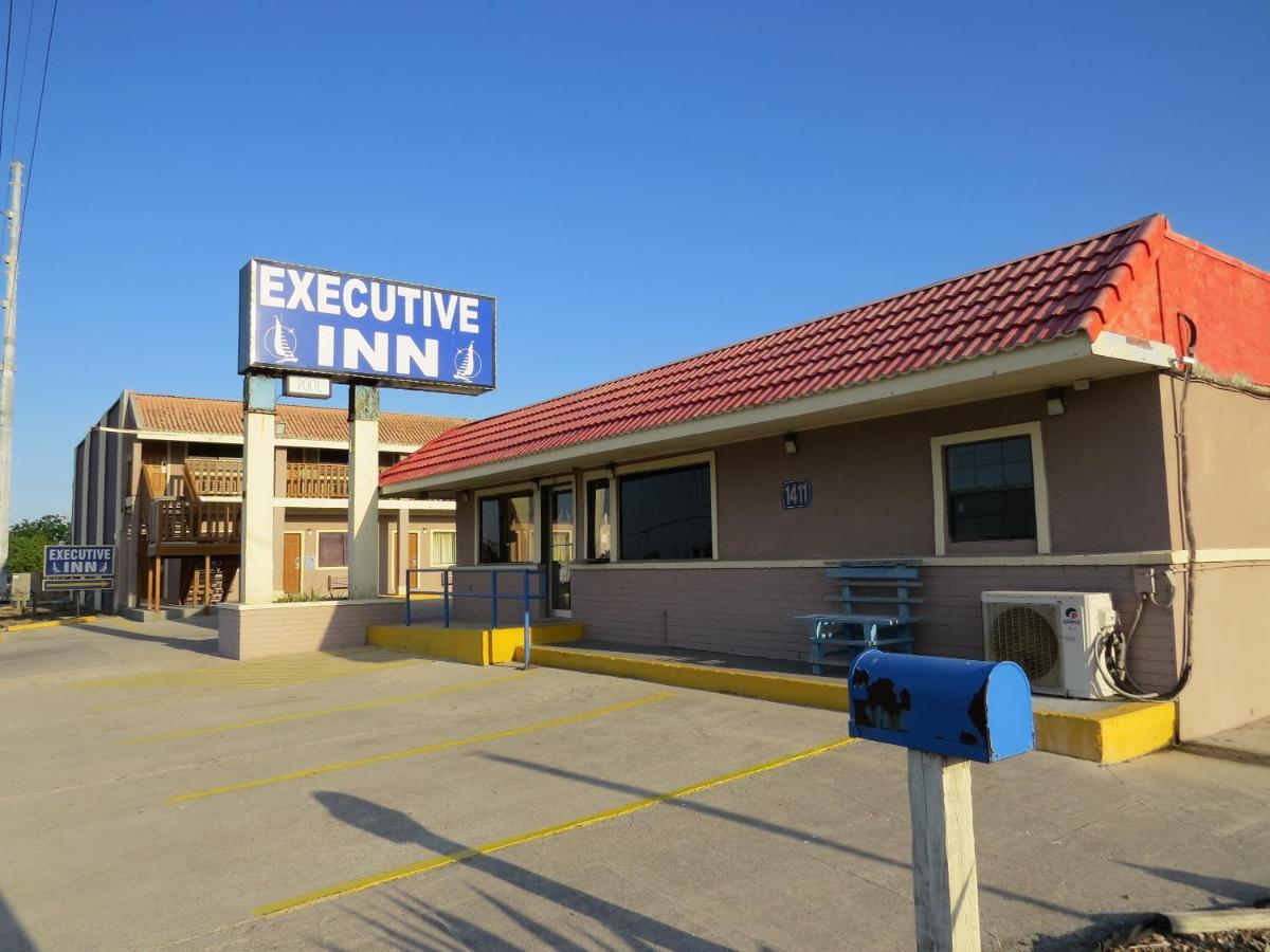 Executive 2*