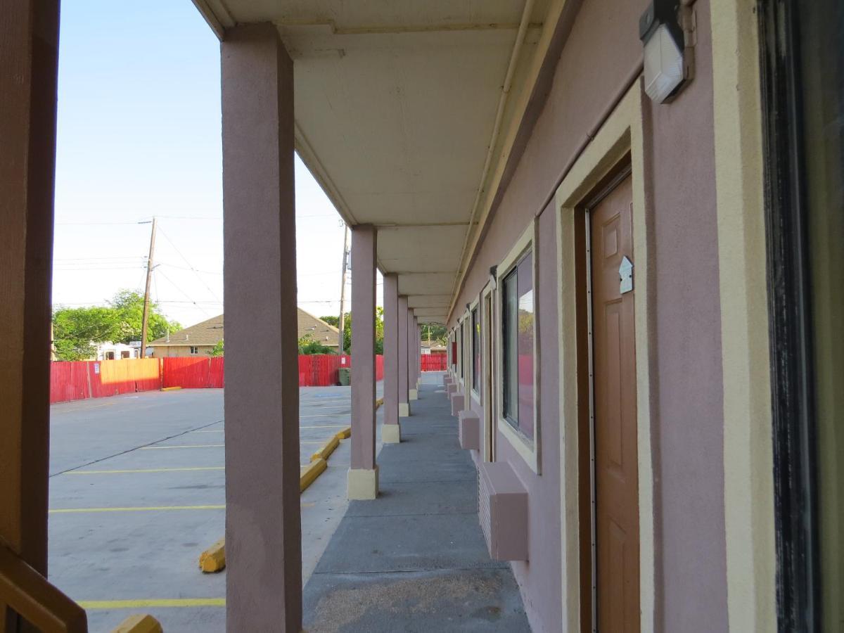 Motel Executive Laguna Vista
