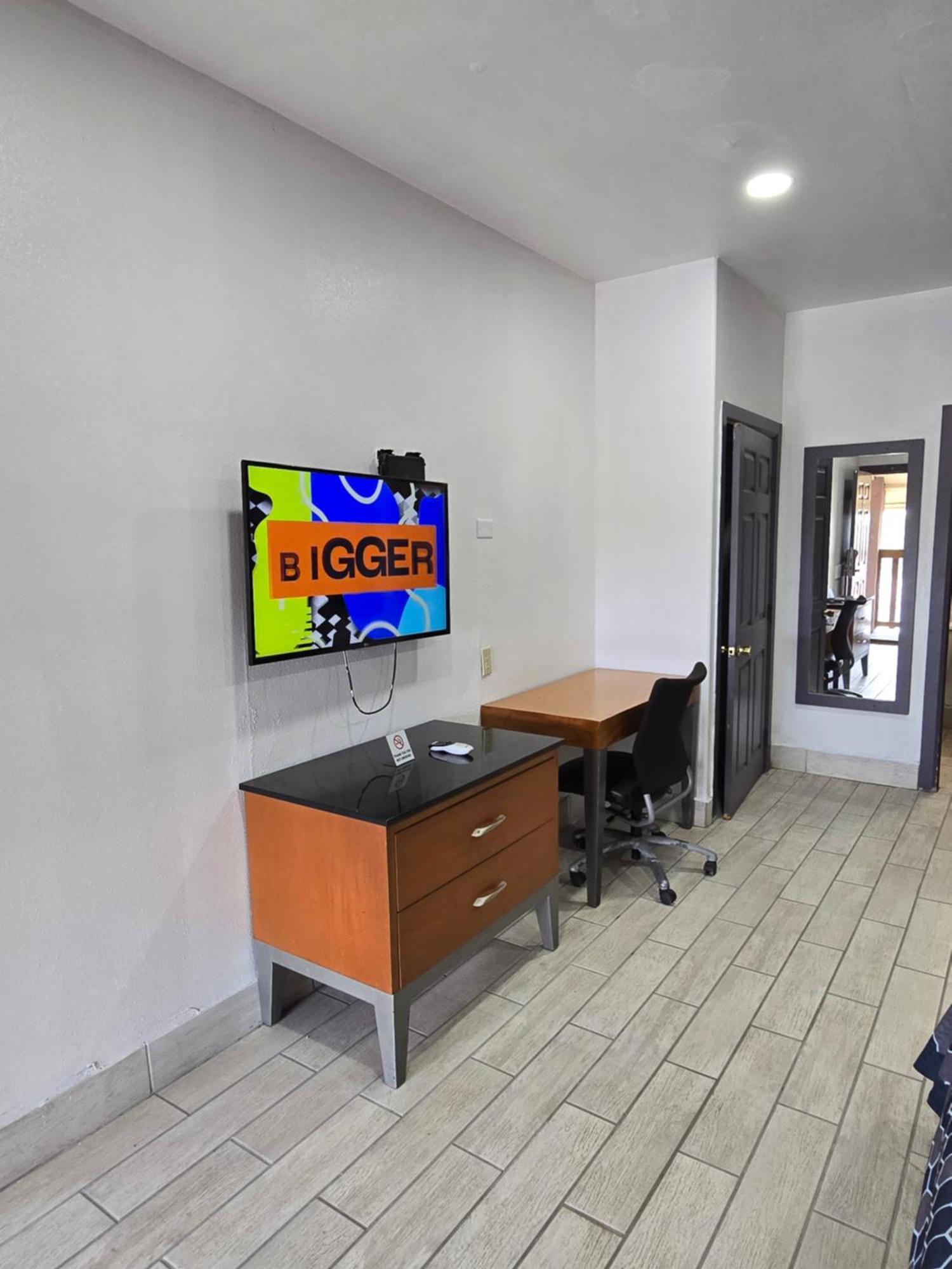 Executive Motel